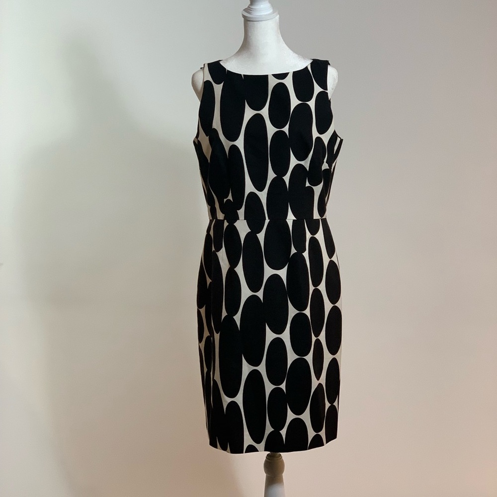 Ann Taylor black and white casual dress